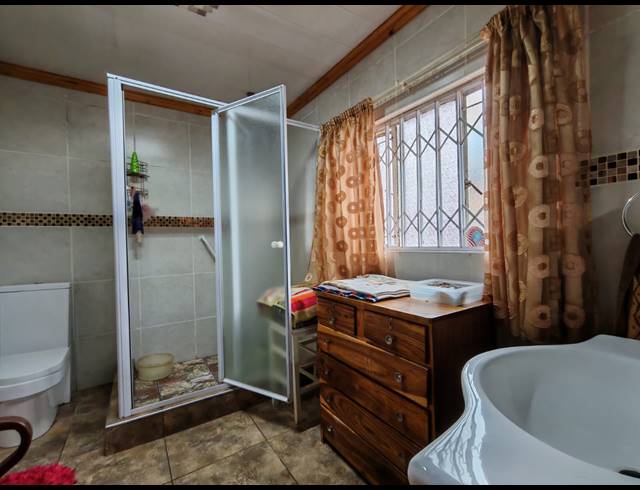 3 BEDROOM HOUSE FOR SALE IN THREE RIVERS